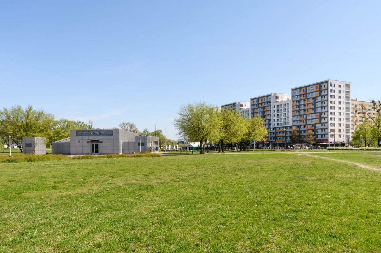 Luxlux Apartments Coconut Varşova Dış mekan fotoğraf